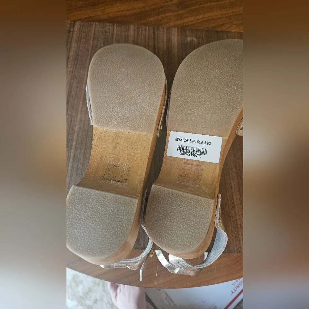 RAG & CO Cara wooden Heeled clogs -Gold Metallic. Size 6 NWOT - Picture 3 of 9